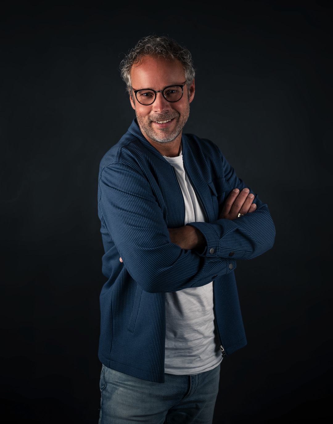 "Auch wenn der Urlaub wieder hoch im Kurs steht, wird das Eigenheim weiterhin verbessert und die Bestellungen laufen ohne nennenswerte Unterbrechung ein. Natürlich ist die Beschaffung sehr viel unregelmäßiger als sonst. Von unserem sogenannten Normalbetrieb sind wir Meilen entfernt. Da dürfen wir uns von guten Zahlen nicht täuschen lassen."<br><br>Ingo Fahl, Geschäftsführer Ifasol und Vorstand im ViS-Verband Auftragslage gut, Zuversicht verhalten