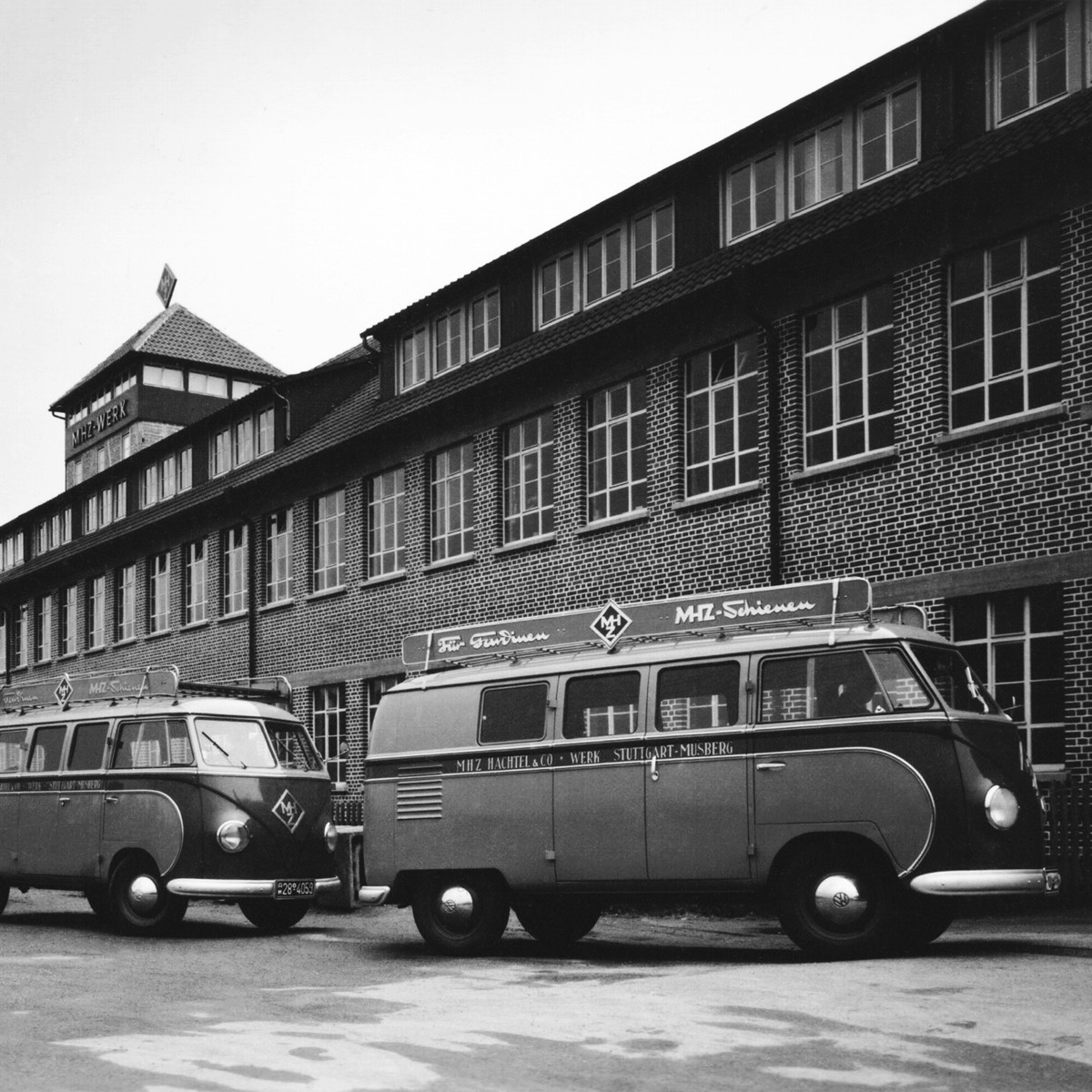 MHZ legt eine neue Flächenvorhang- und  Rollo-Kollektion auf 