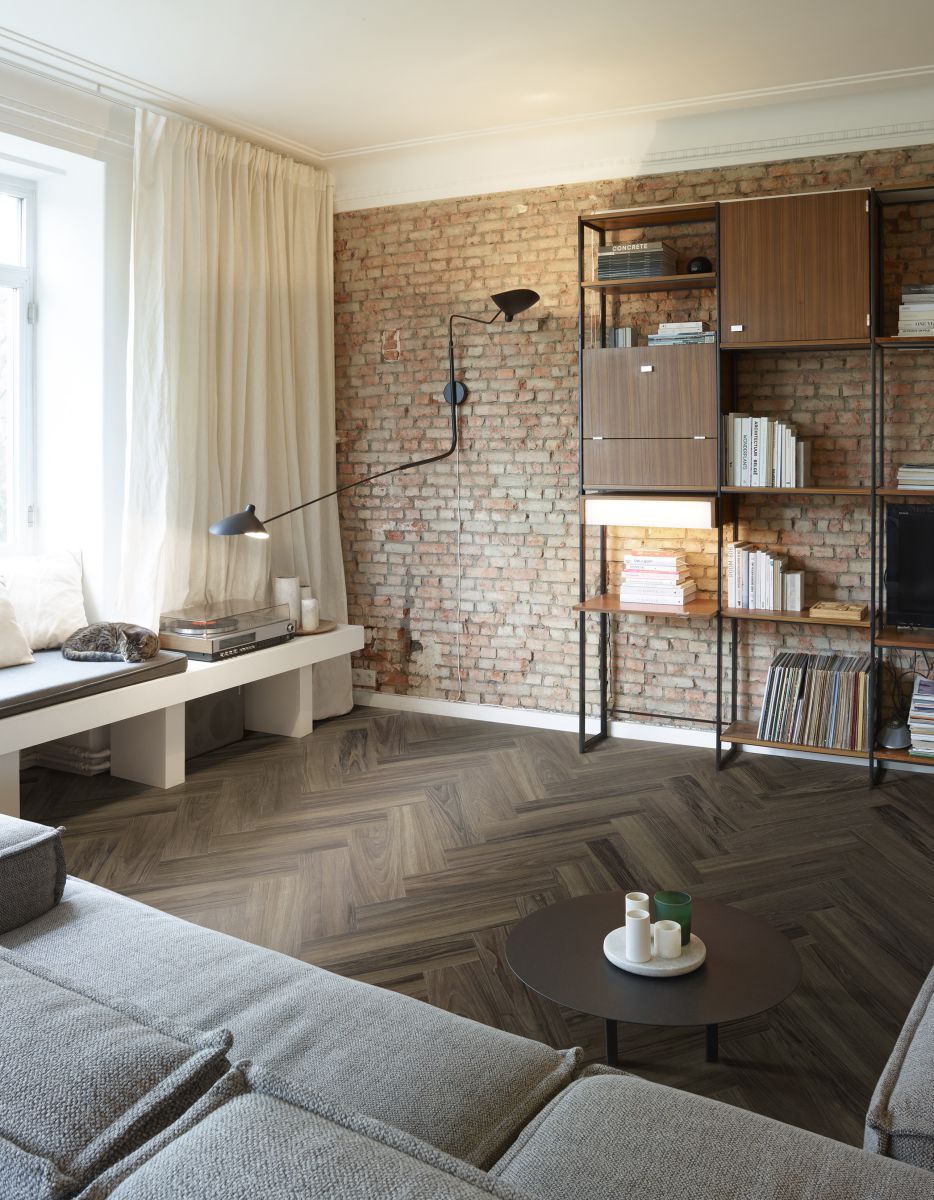 Coretec Floors: Designs mit Holz, Stein, Fischgrät und Fugenvarianten