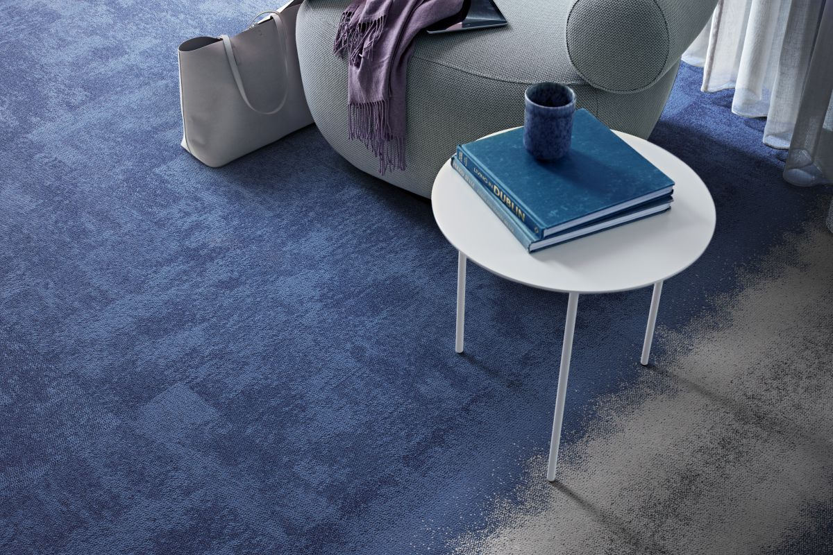 Teppichfliesen fangen Formen der Natur ein