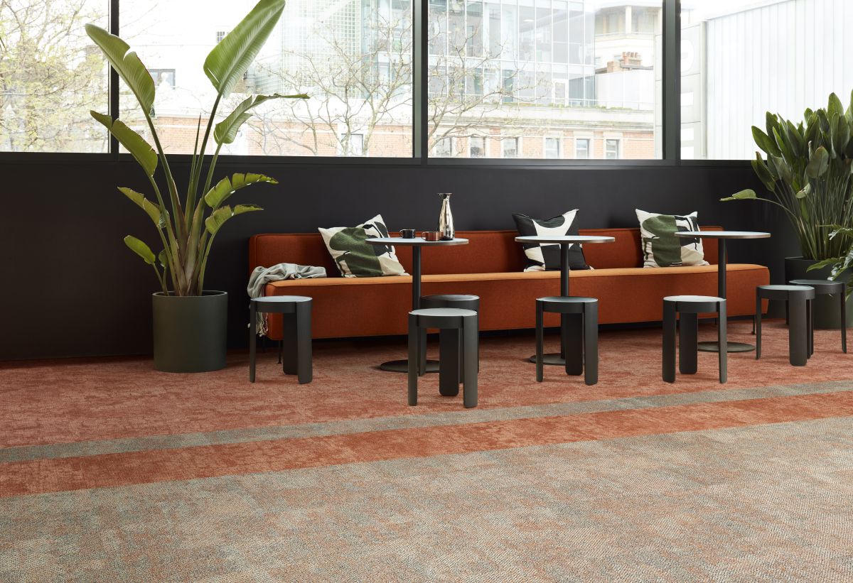 Interface weiter unter Vorjahr