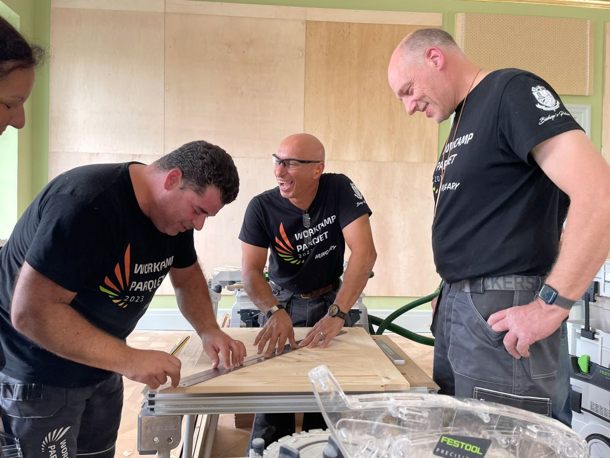 Parkettrestaurierung im Bischofspalast