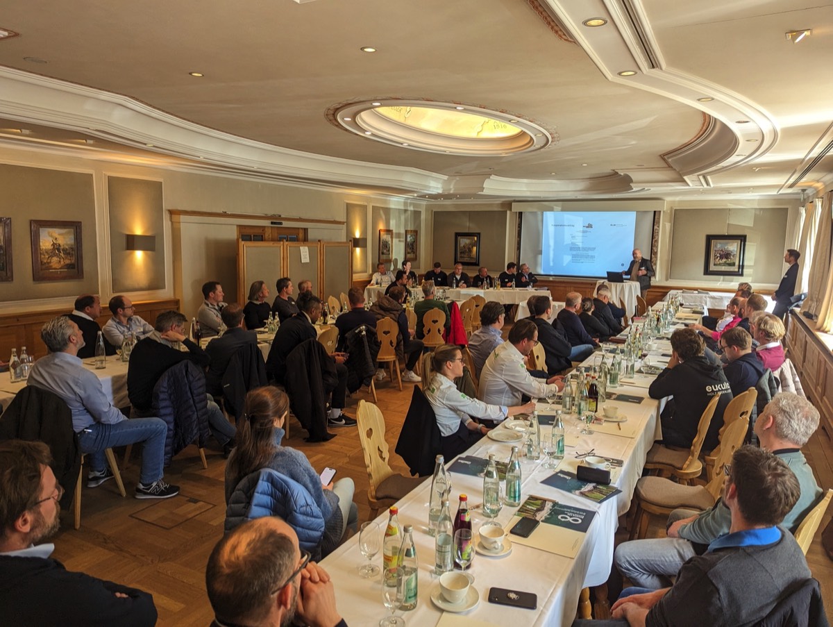 Über 60 Teilnehmer auf Hauptversammlung