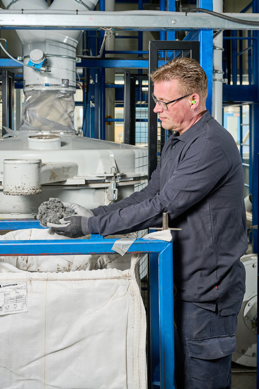 Handgefertigte Textilien und naturinspirierte Formen bestimmen die Designs