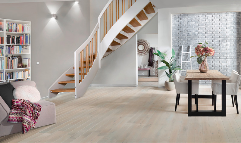 Auf den Verarbeiter zugeschnittenes Holz-Öl 