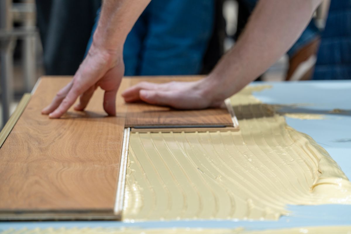 Parkettkleber für wohngesunde Räume