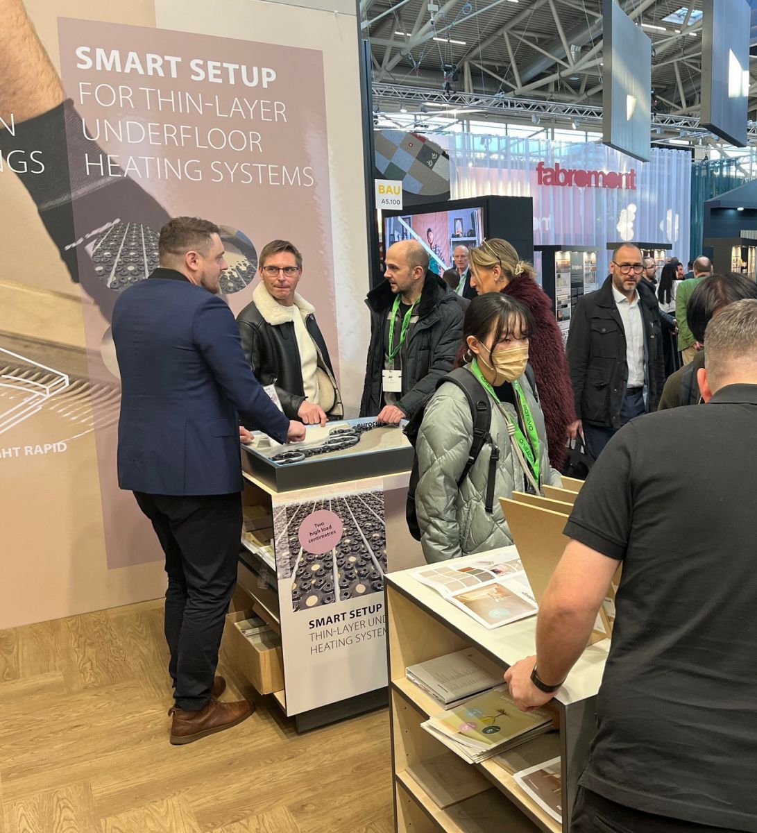 Dünnschichtige Systeme und Betonoptiken 