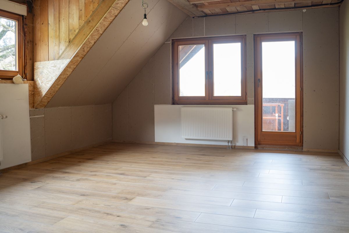 Leichtes Bodensystem auf Holzbalkendecke