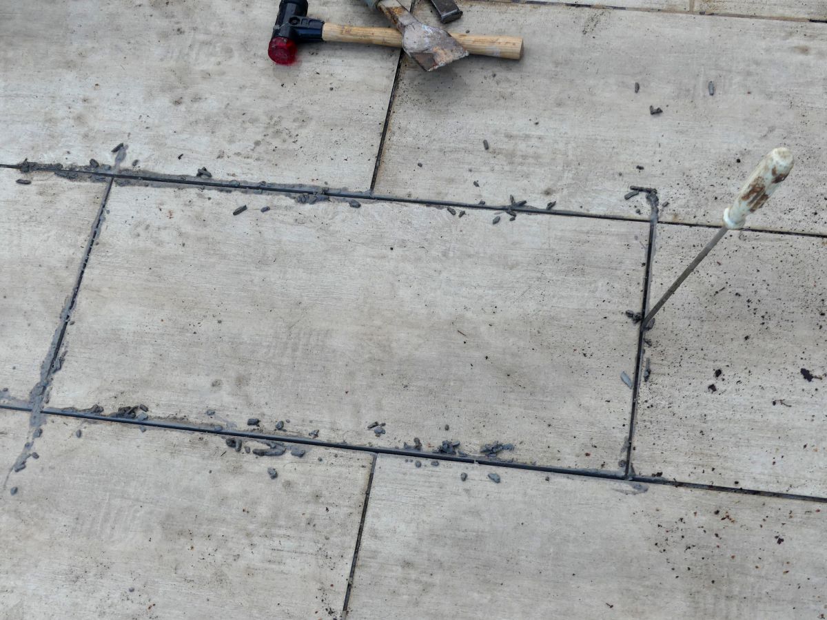 Fußbodenkonstruktion stand vollständig im Wasser