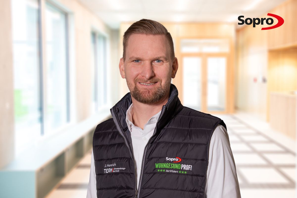 Wie gelingt eine hohlraumarme Bettung von großformatigen Fliesen?