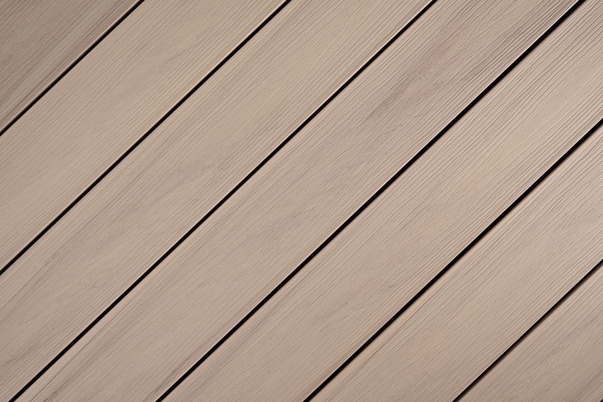 Hochwertiges WPC, made in Germany, nun auch co-extrudiert