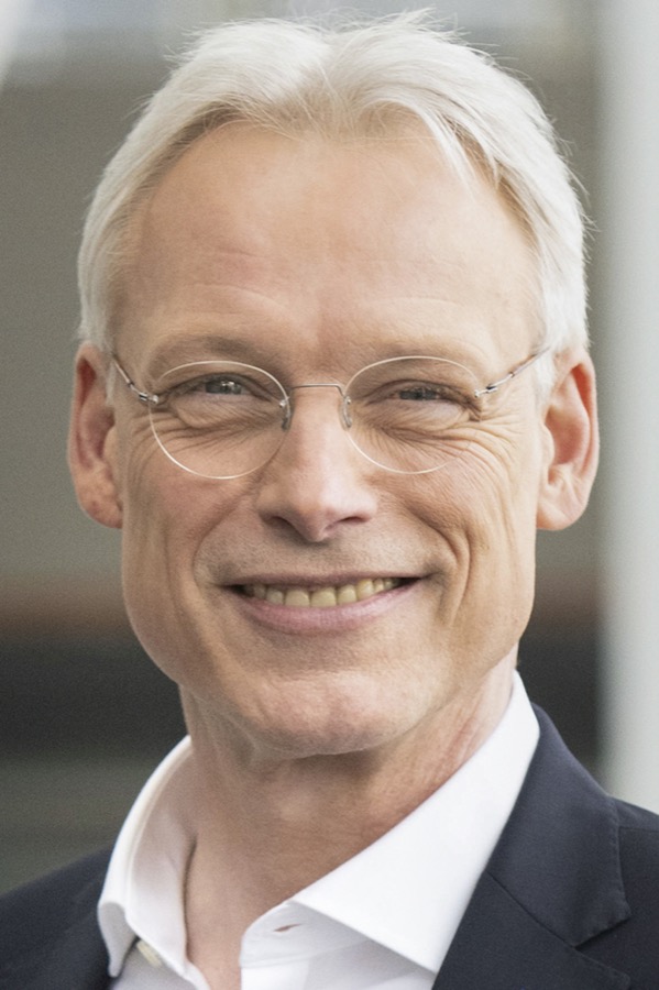 Dr. Andreas Gruchow Deutsche Messe verkleinert Vorstand, Dr. Gruchow scheidet aus