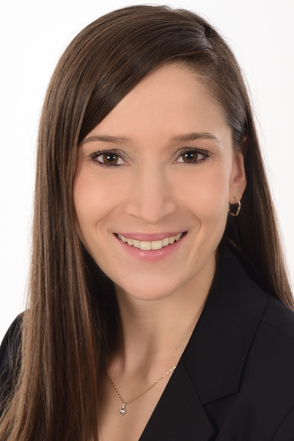 Ann-Kathrin Schmidt FHR: Ann-Kathrin Schmidt wird zweite Geschäftsführerin