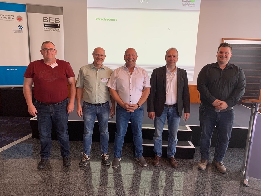 Der neue Vorstand der Bundesfachschule Estrich und Belag: Marlon Zech, Wolfgang Schnepf, Thomas Allmendinger, Christof Ludwig und Martin Haider. Bundesfachschule Estrich und Belag: Wolfgang Schnepf zum Vorsitzenden gewählt
