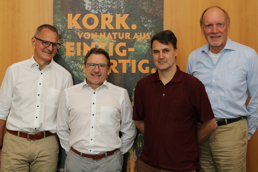 Der DKV-Vorstand: Kassenprüfer Thomas Biebusch, Edgar Huber, Edwin Lingg, Rüdiger Bleckmann
DKV-Vorstand: Huber für Schenkling