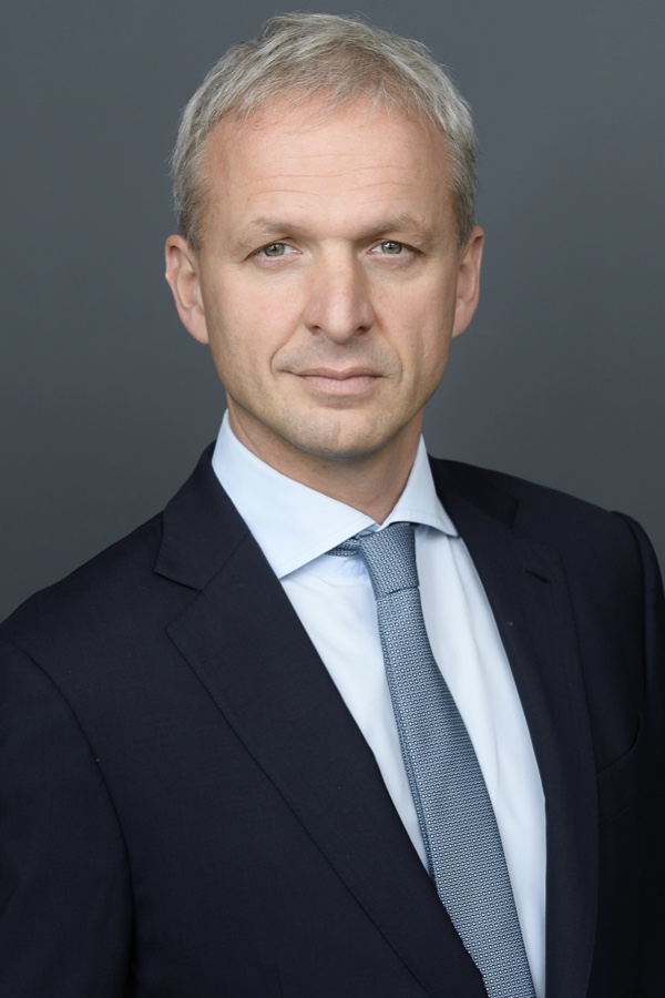 Akzo Nobel: Poux-Guillaume folgt auf CEO Vanlancker