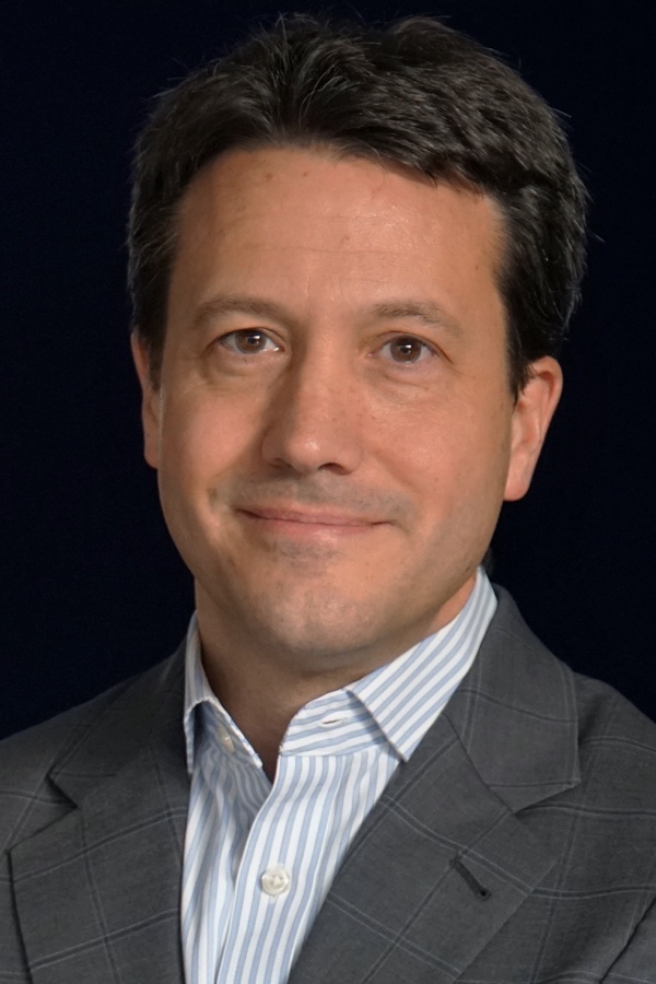 Dr. Derick Beitel Schattdecor: Dr. Beitel folgt auf Finanzvorstand Hüttlinger