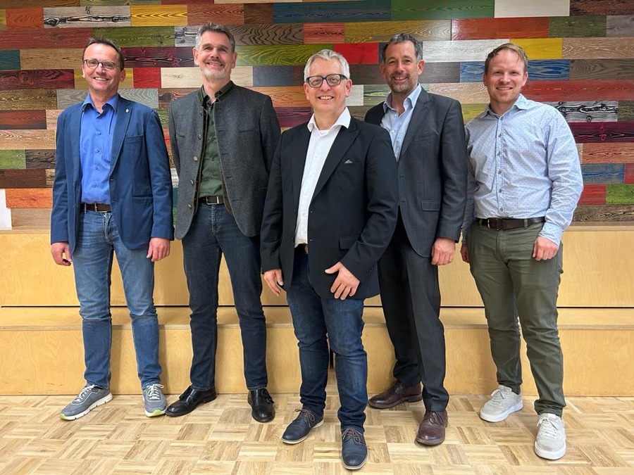 Innungen Parkett und Fußbodentechnik in Franken jetzt vereint