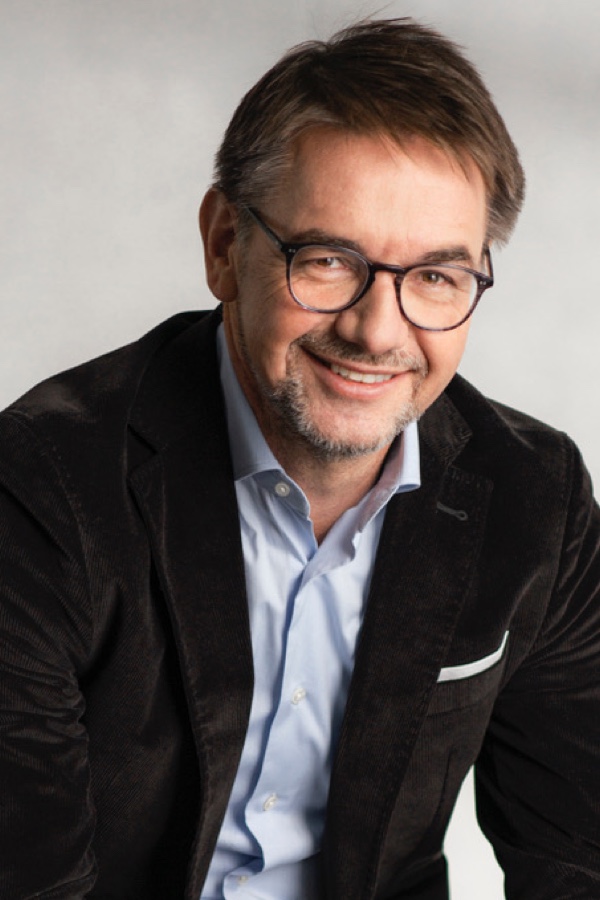 Schattdecor: Auer gibt Vorstandsvorsitz ab