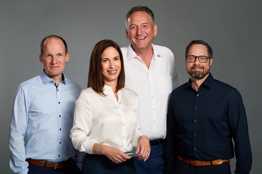 Dominik Rode, Katharina Tillmann, Peter Stechmann, Daniel Piegsa Alpina Farben: Neue Aufgabenverteilung