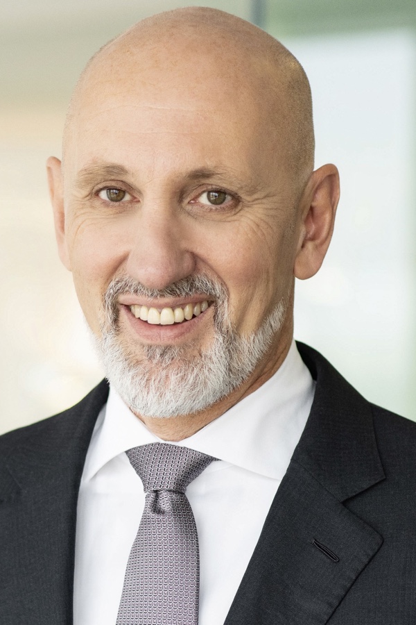 Knauf Gips: Jörg Kampmeyer folgt Alexander Knauf nach