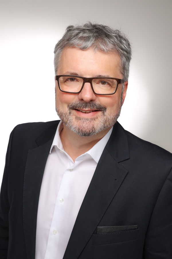 BHB-Hauptgeschäftsführer Dr. Peter Wüst: "Die Menschen agieren vorsichtig und investieren eher verhalten in Projekte rund um Haus und Garten, und das ist für uns alle gut nachvollziehbar." Schwaches drittes Quartal für die Bau- und Heimwerkermärkte