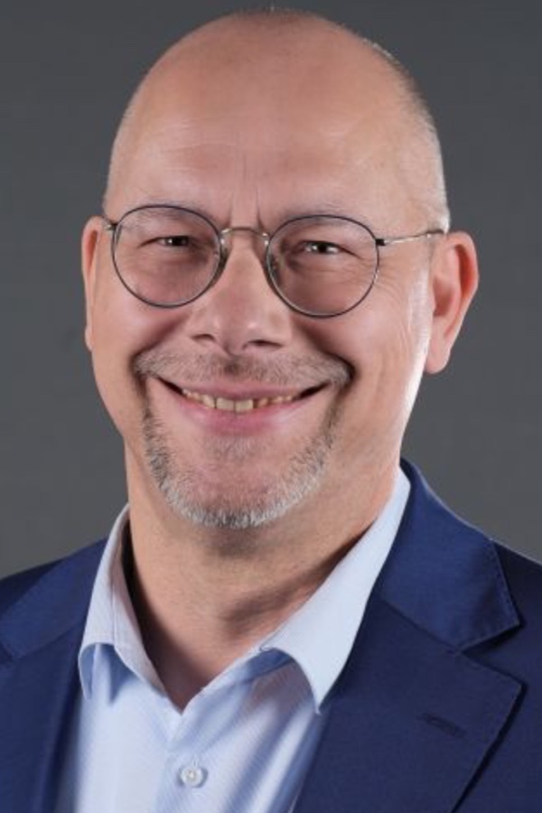 Horst Dieckhöner Designflooring und Mflor: Horst Dieckhöner neuer Head of Sales Retail D/A/CH