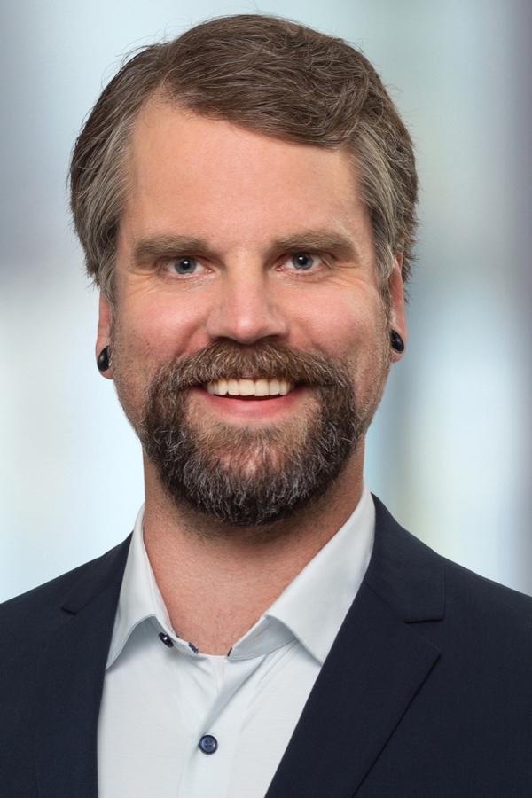 Peter Stuckenberg Deutsche Bauchemie: Referent Peter Stuckenberg startet in Frankfurt